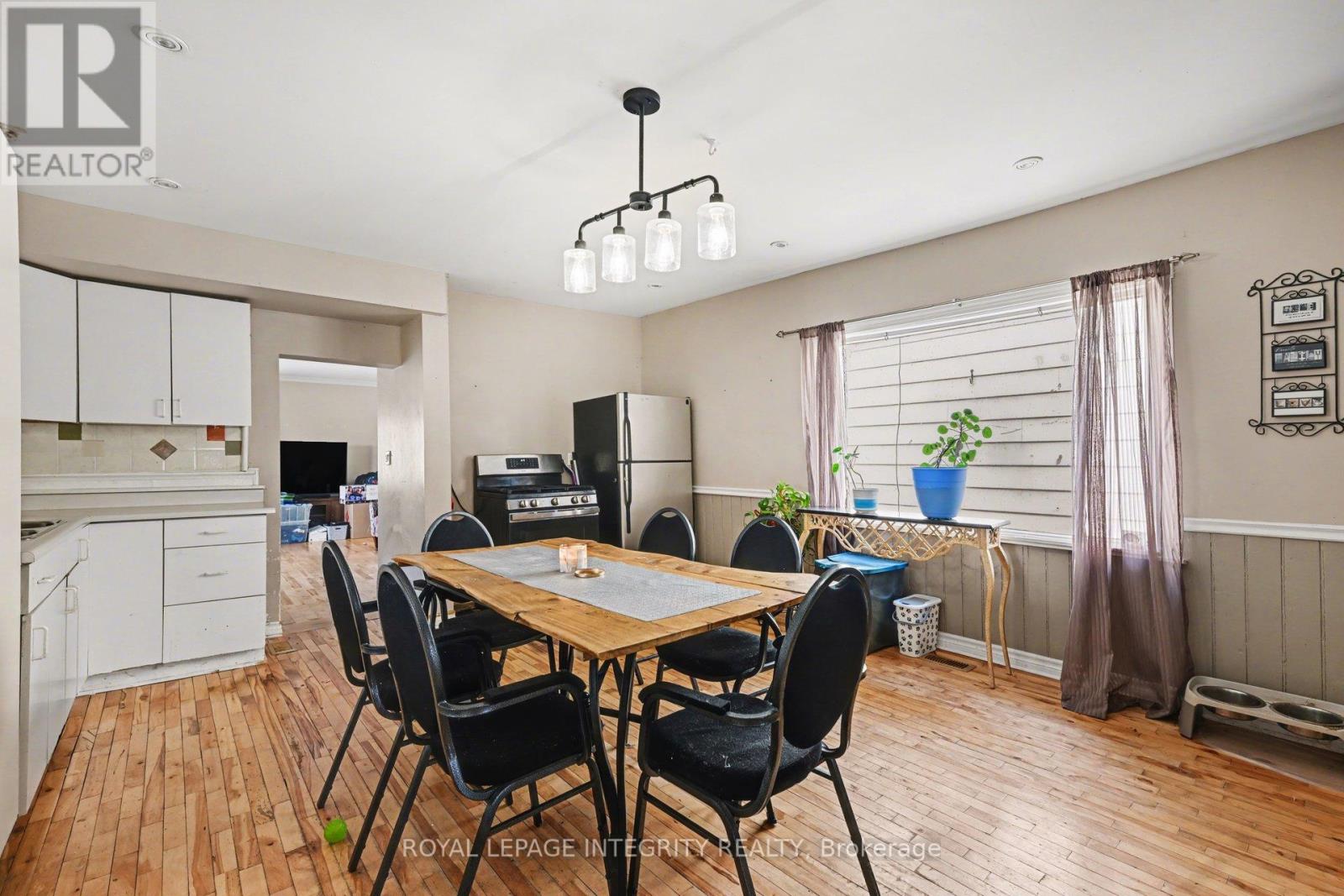 15 Daniel Street N, Arnprior, Ontario  K7S 2K4 - Photo 15 - X12852570