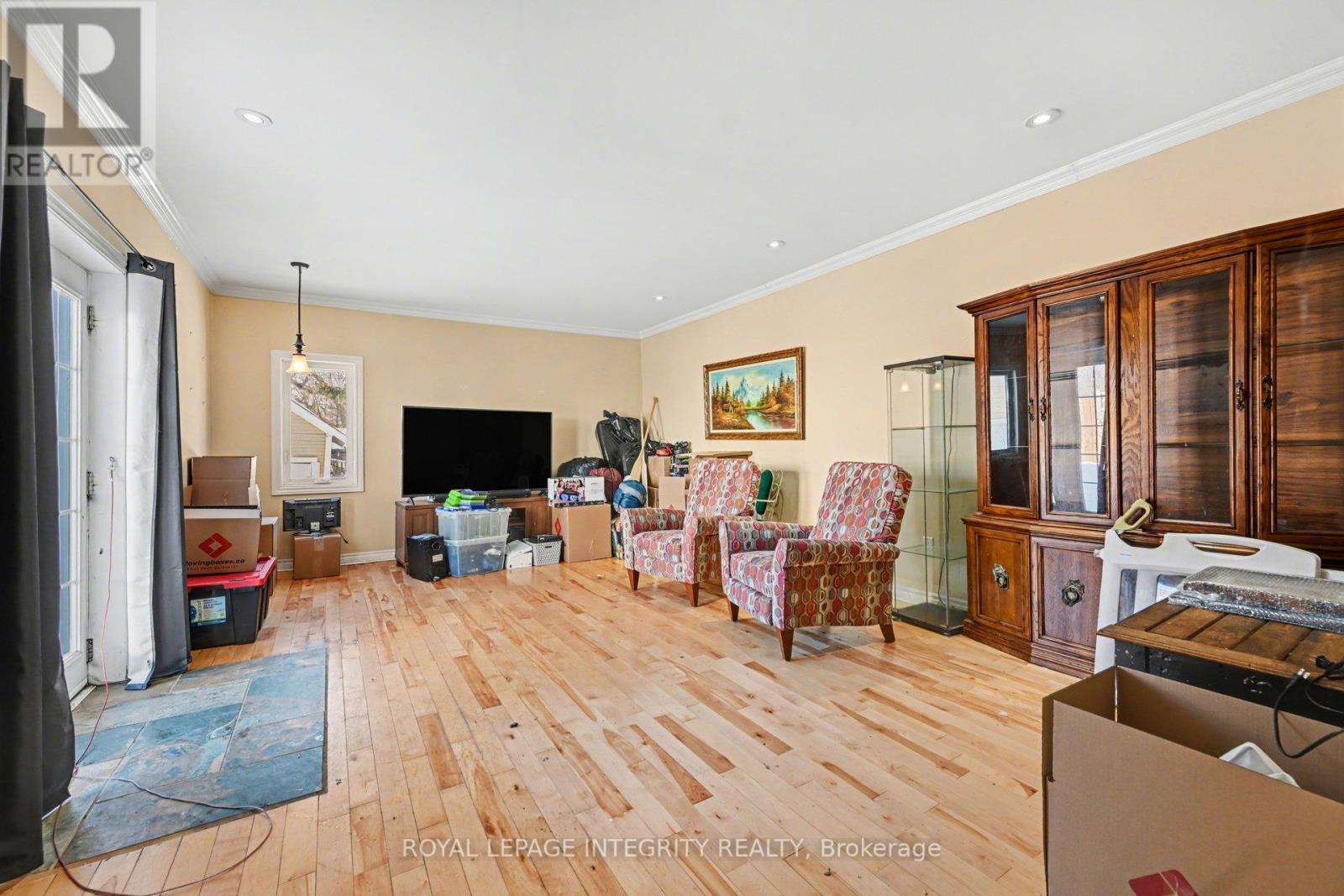 15 Daniel Street N, Arnprior, Ontario  K7S 2K4 - Photo 18 - X12852570