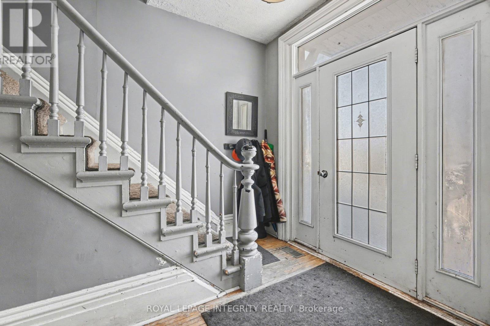 15 Daniel Street N, Arnprior, Ontario  K7S 2K4 - Photo 5 - X12852570