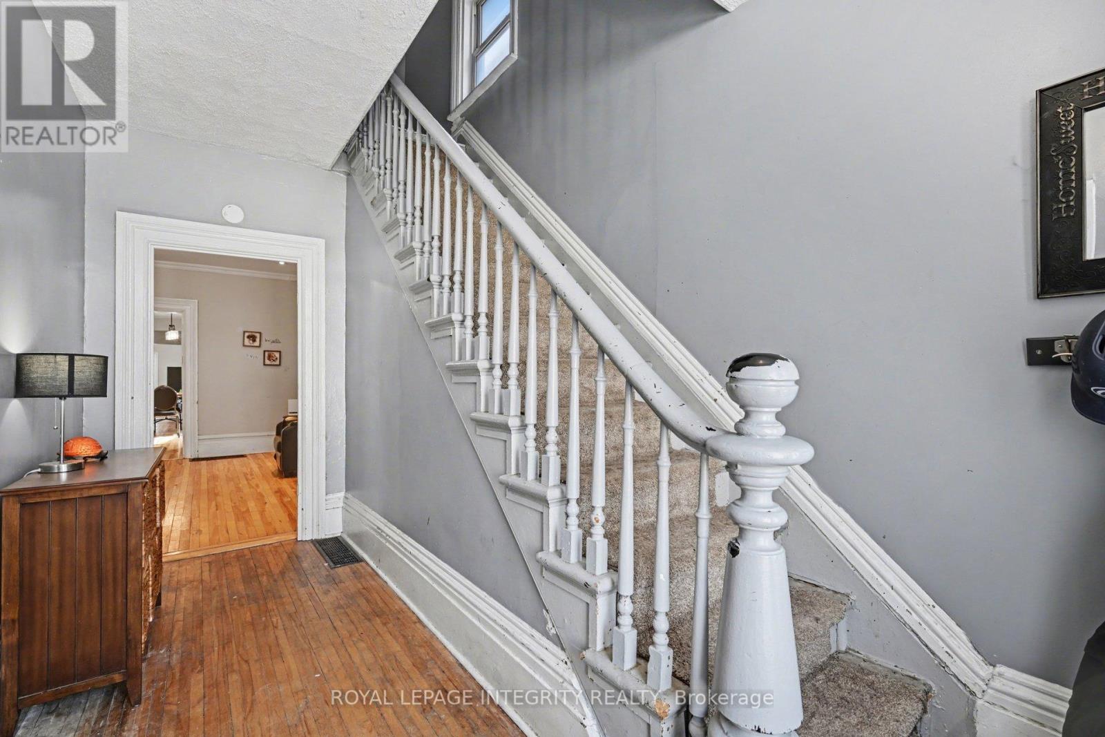 15 Daniel Street N, Arnprior, Ontario  K7S 2K4 - Photo 8 - X12852570