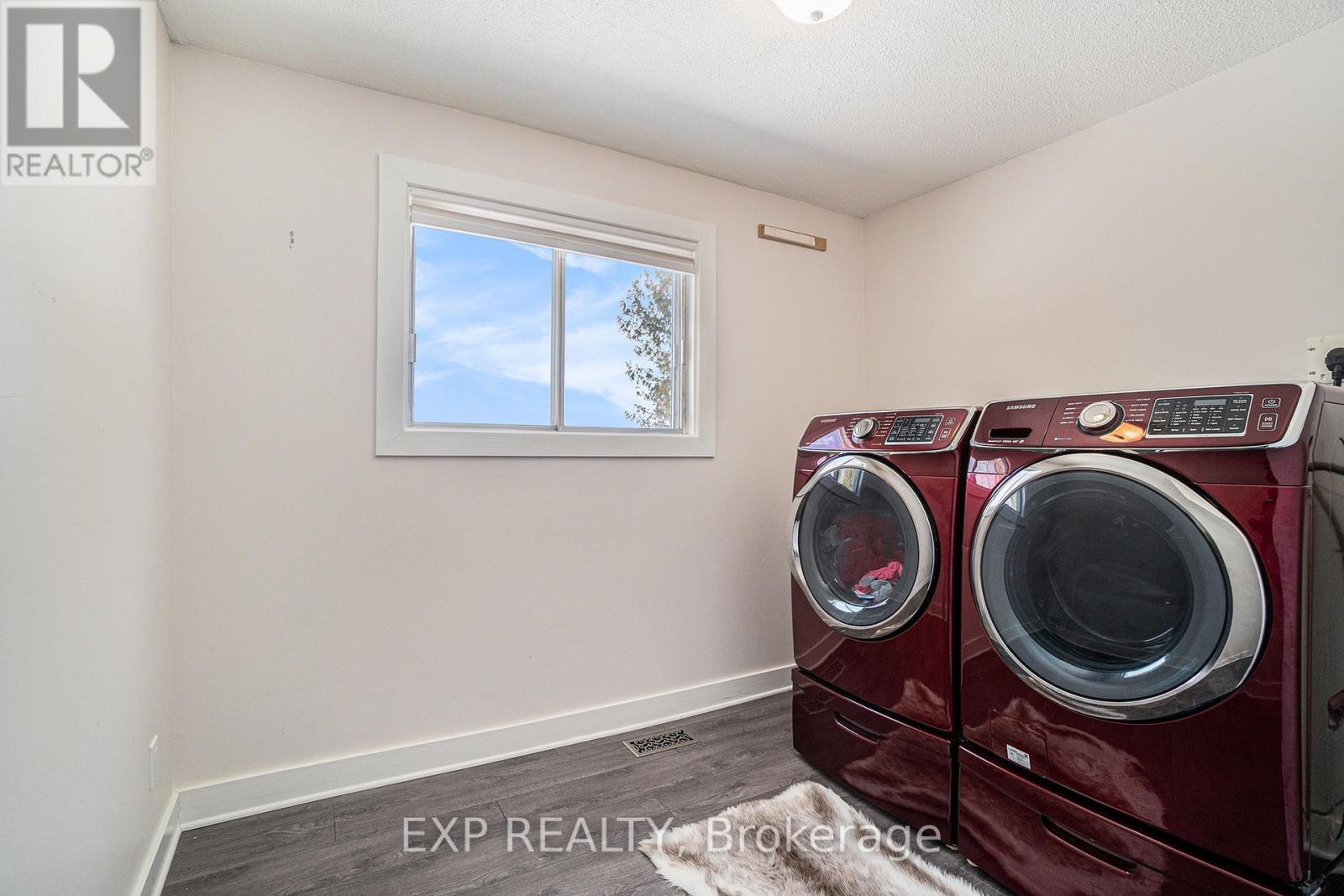 2147 Mer Bleue Road, Ottawa, Ontario  K4A 3T9 - Photo 10 - X12852576