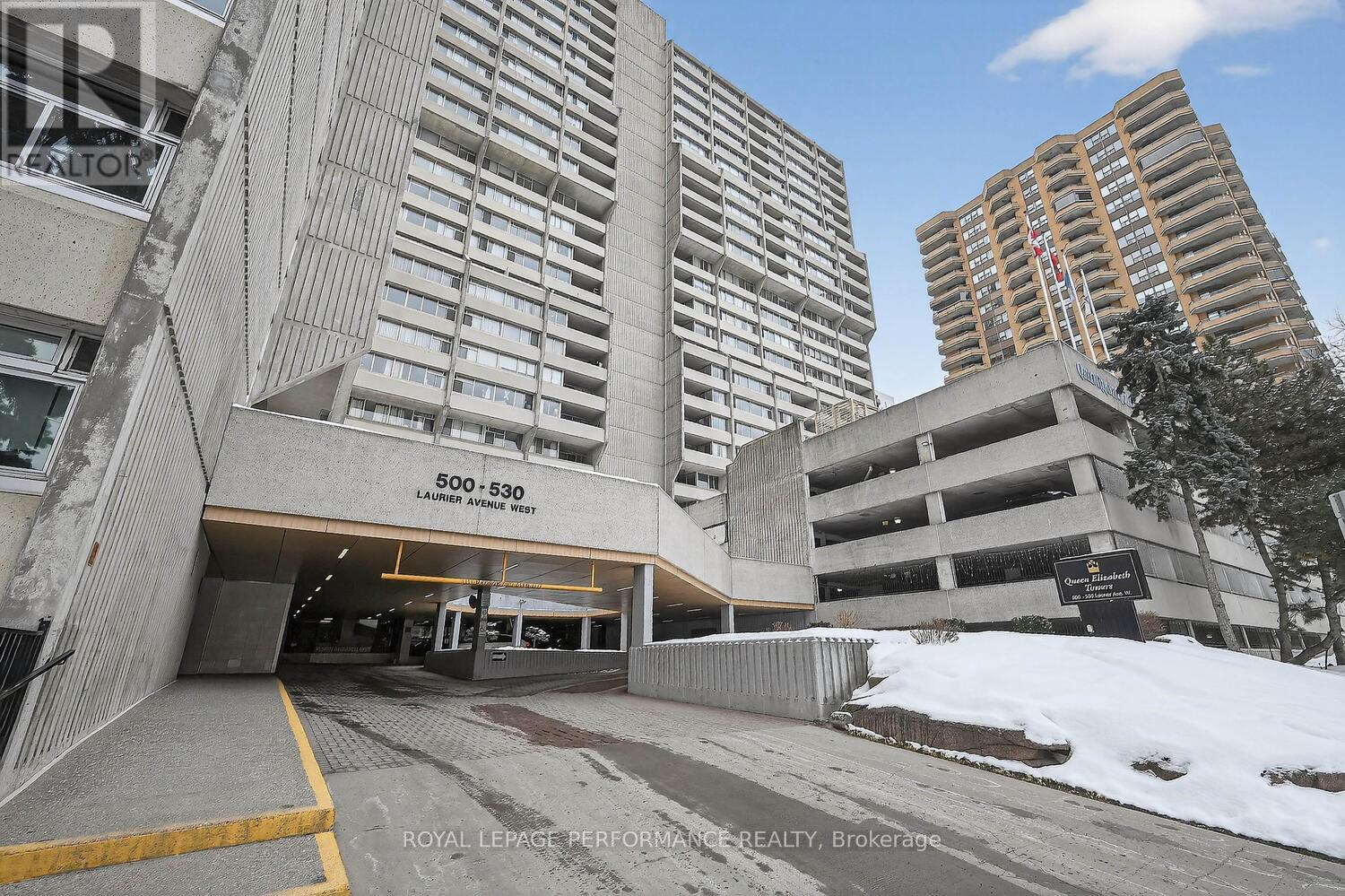 2502 - 530 Laurier Avenue W, Ottawa, Ontario  K1R 7T1 - Photo 2 - X12852592