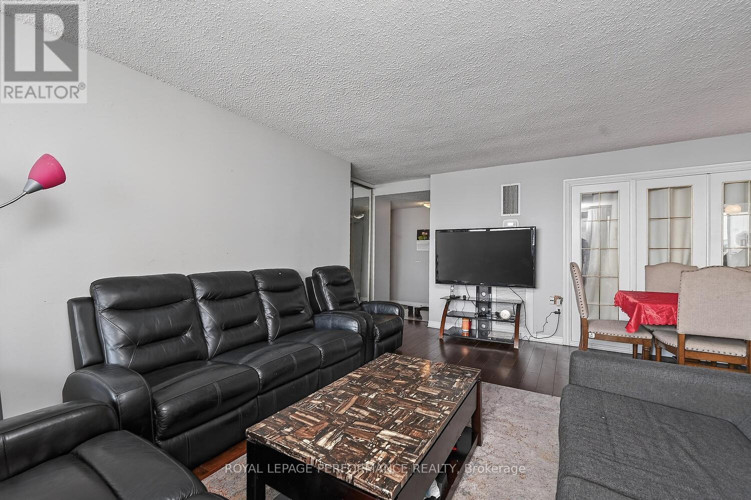 2502 - 530 Laurier Avenue W, Ottawa, Ontario  K1R 7T1 - Photo 4 - X12852592