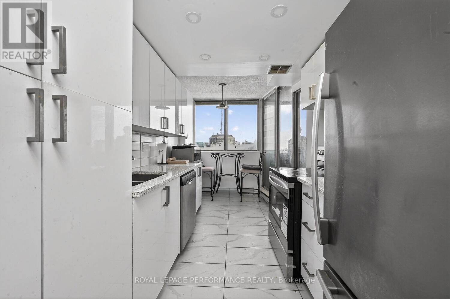 2502 - 530 Laurier Avenue W, Ottawa, Ontario  K1R 7T1 - Photo 7 - X12852592