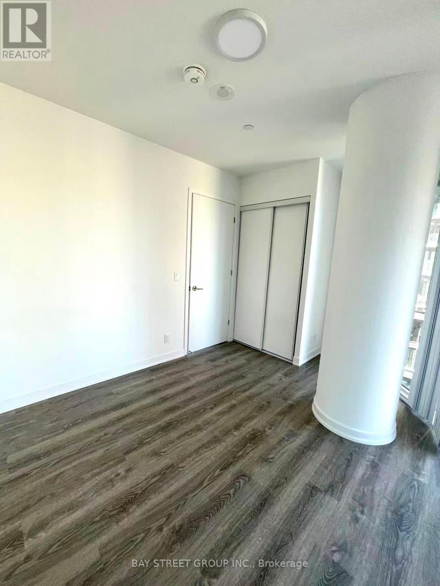 1211 - 180 Front Street E, Toronto (Moss Park), Ontario  M5A 0K9 - Photo 8 - C12781608