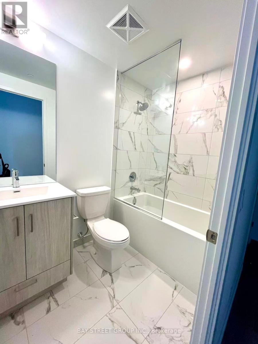 1211 - 180 Front Street E, Toronto (Moss Park), Ontario  M5A 0K9 - Photo 10 - C12781608