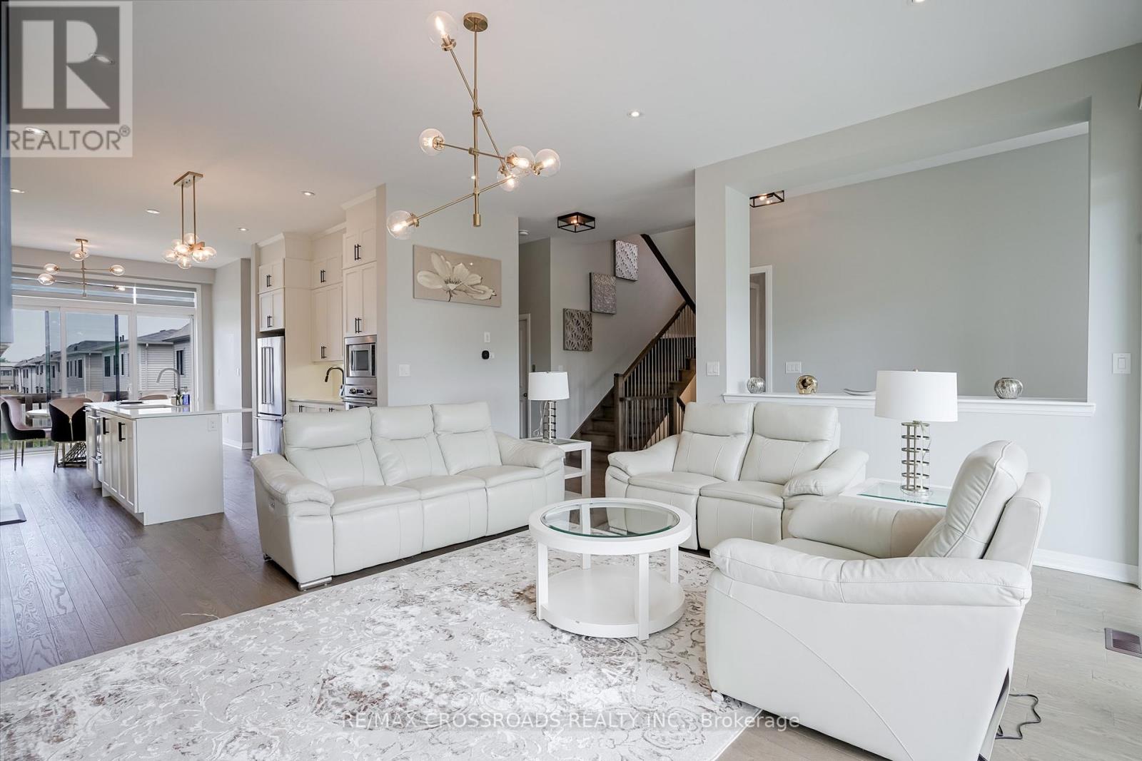 239 Port Darlington Road, Clarington (Bowmanville), Ontario  L1C 4A9 - Photo 6 - E12852540