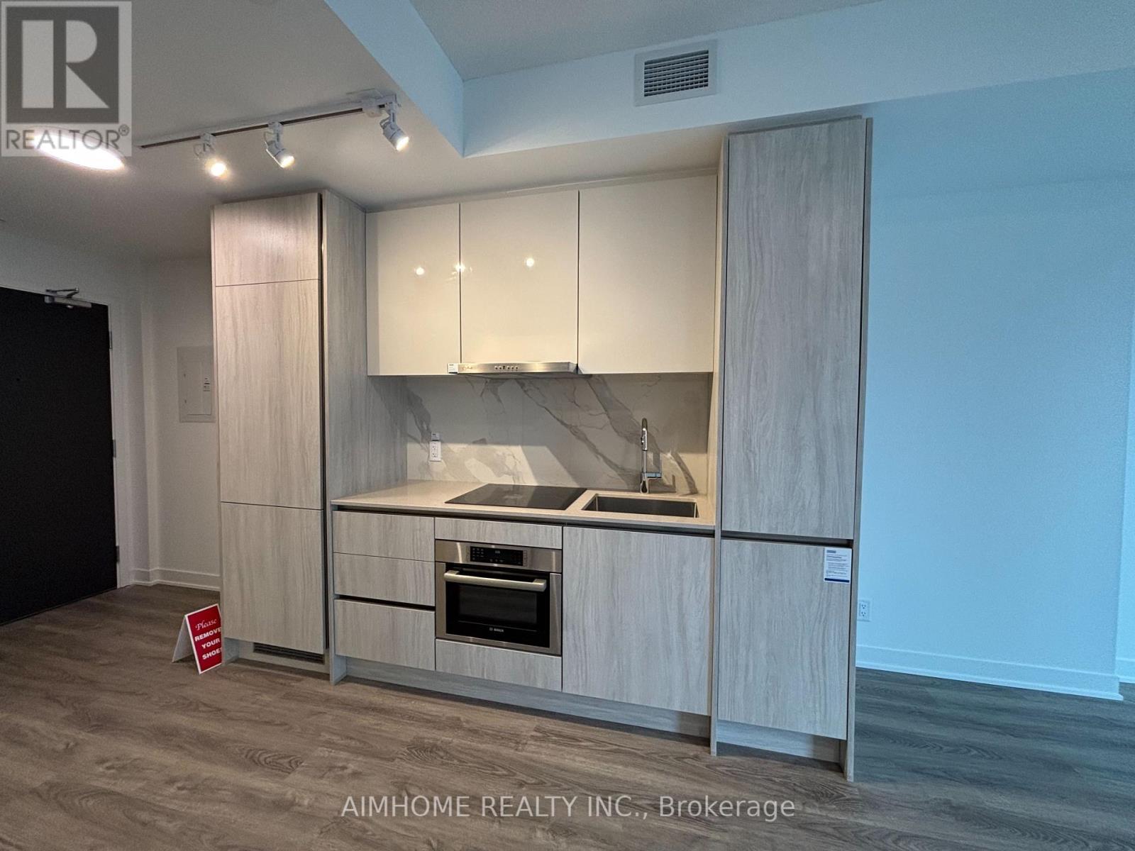 11 - 180 Front Street E, Toronto (Moss Park), Ontario  M5A 0A9 - Photo 8 - C12852550