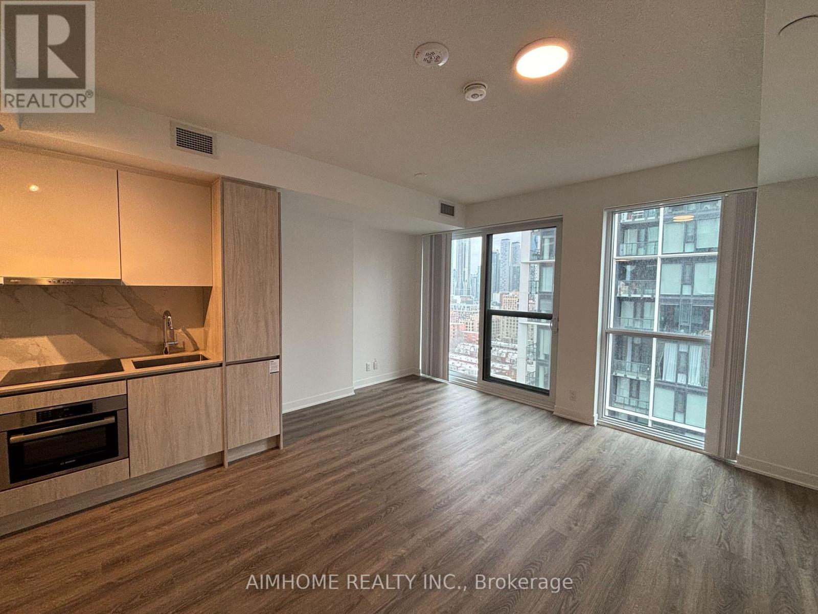 11 - 180 Front Street E, Toronto (Moss Park), Ontario  M5A 0A9 - Photo 9 - C12852550