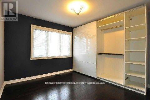 344 Moore Park Avenue, Toronto (Newtonbrook West), Ontario  M2R 2R6 - Photo 3 - C12852586