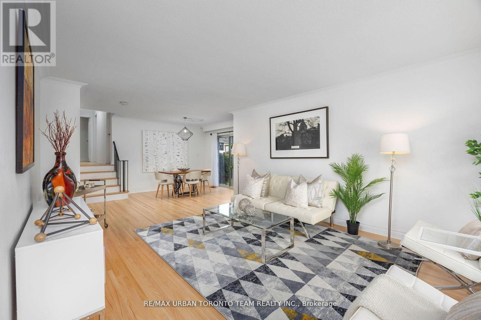 Main - 12 Wardencourt Drive, Toronto (Tam O'shanter-Sullivan), Ontario  M1T 2H3 - Photo 3 - E12852568