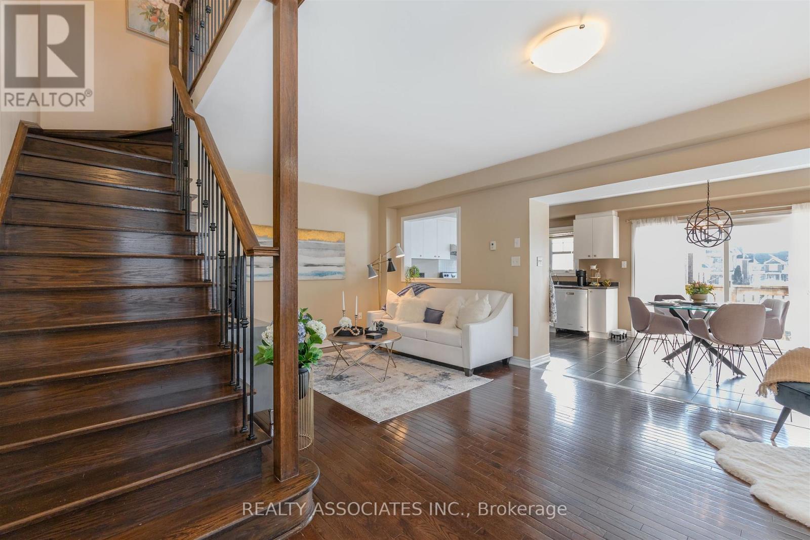 19 Bearings Avenue, Whitchurch-Stouffville (Stouffville), Ontario  L4A 0W6 - Photo 20 - N12852558