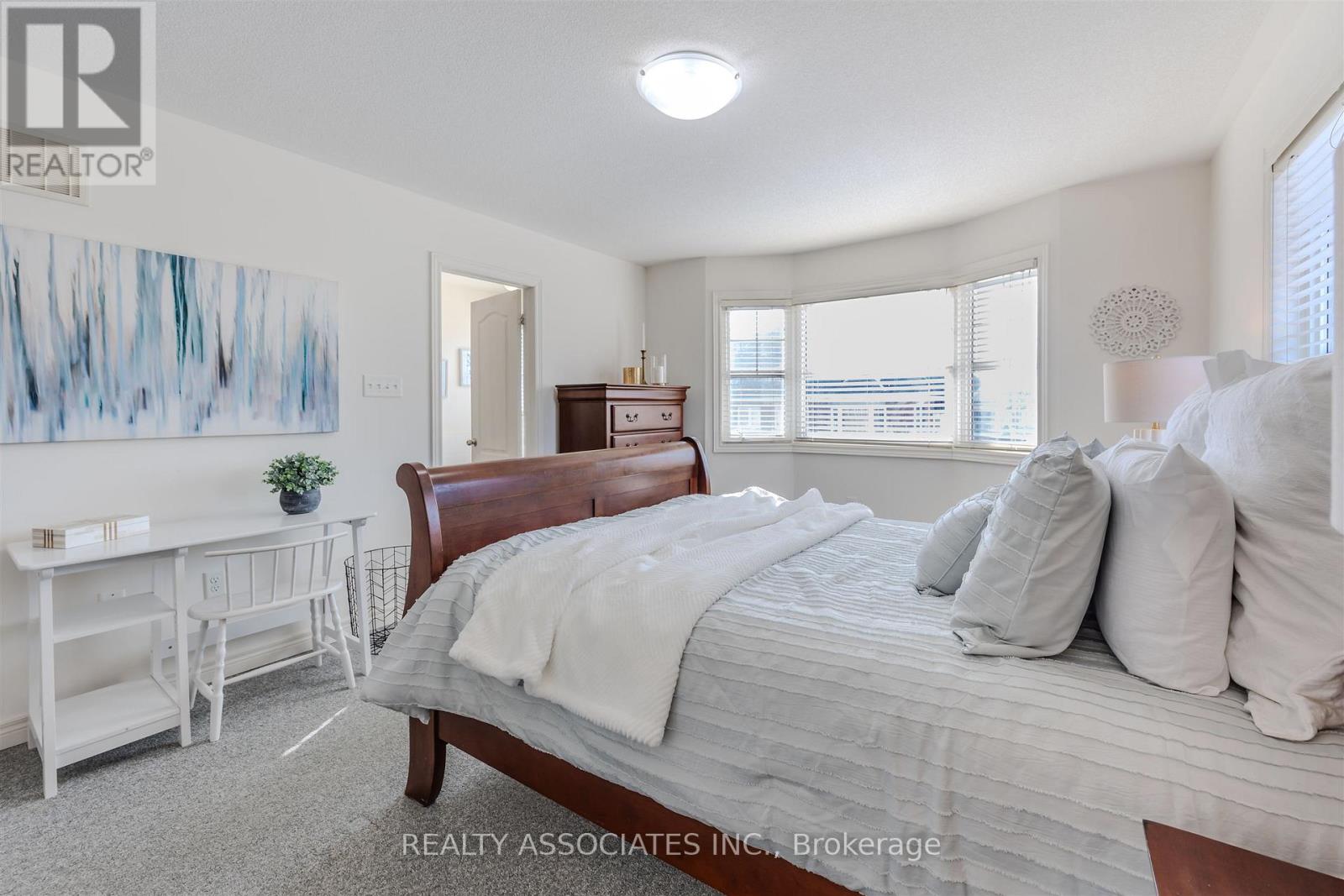 19 Bearings Avenue, Whitchurch-Stouffville (Stouffville), Ontario  L4A 0W6 - Photo 25 - N12852558