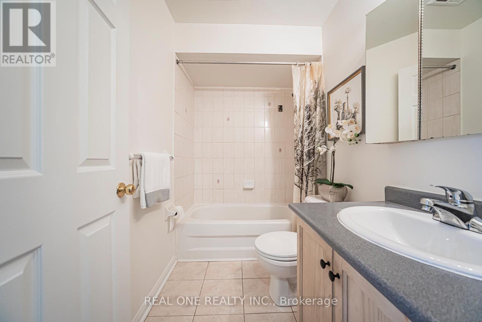 17 - 12 St Moritz Way, Markham (Unionville), Ontario  L3R 4E8 - Photo 23 - N12852580