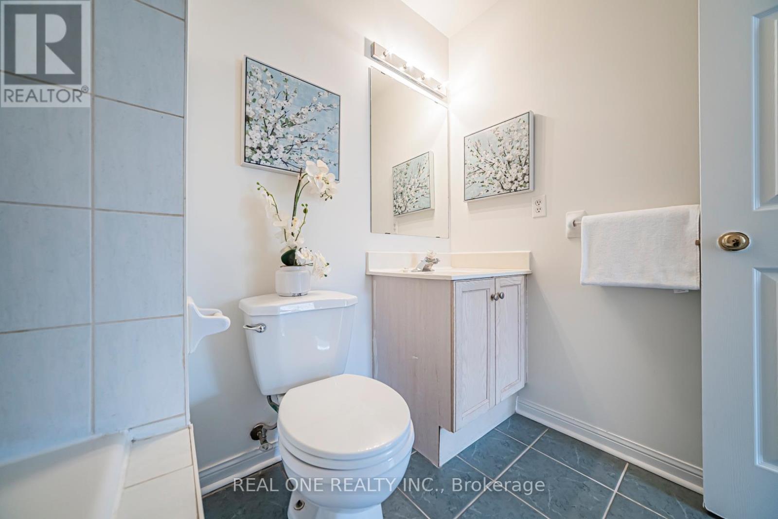 17 - 12 St Moritz Way, Markham (Unionville), Ontario  L3R 4E8 - Photo 34 - N12852580