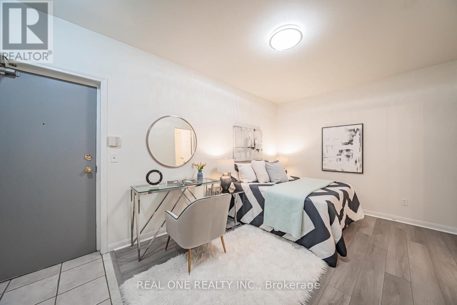 17 - 12 St Moritz Way, Markham (Unionville), Ontario  L3R 4E8 - Photo 36 - N12852580