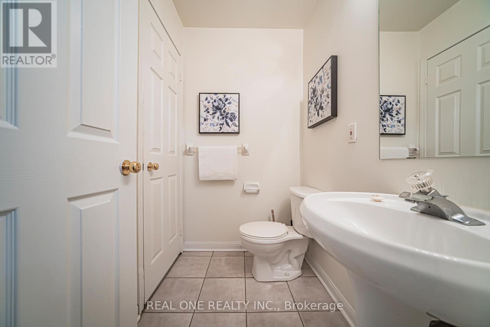 17 - 12 St Moritz Way, Markham (Unionville), Ontario  L3R 4E8 - Photo 39 - N12852580