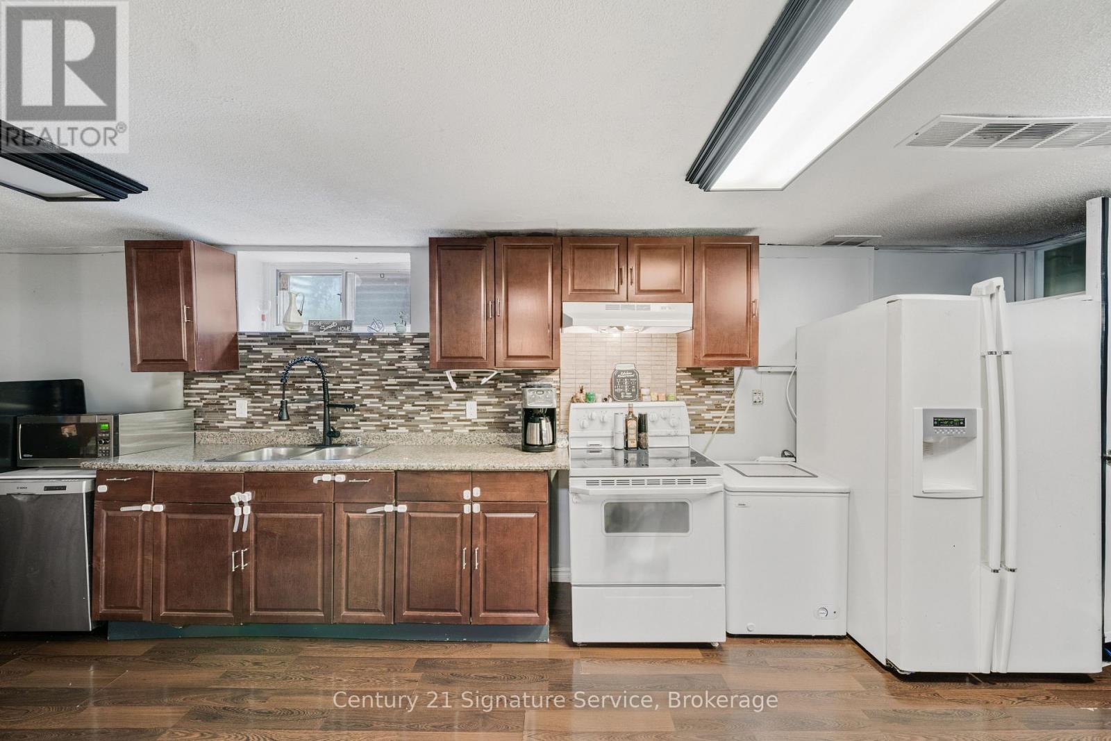 Basement - 144 Voltarie Crescent, Mississauga (Mississauga Valleys), Ontario  L5A 2A4 - Photo 5 - W12847012