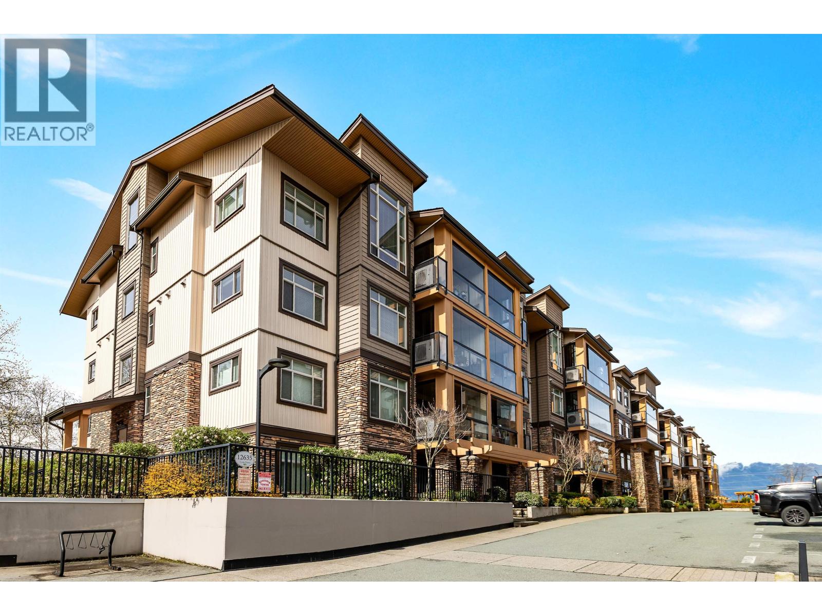 306 12635 190a Street, Pitt Meadows, British Columbia  V3Y 0E8 - Photo 2 - R3096883