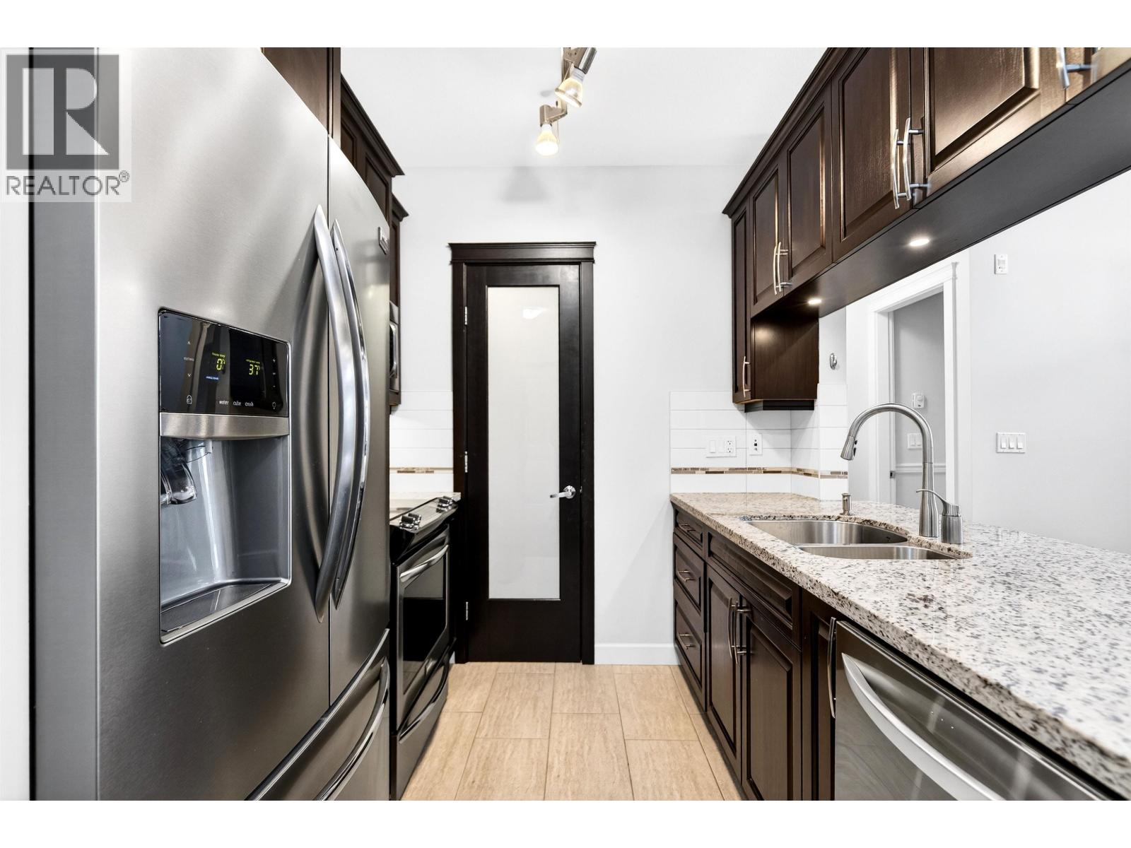 306 12635 190a Street, Pitt Meadows, British Columbia  V3Y 0E8 - Photo 4 - R3096883