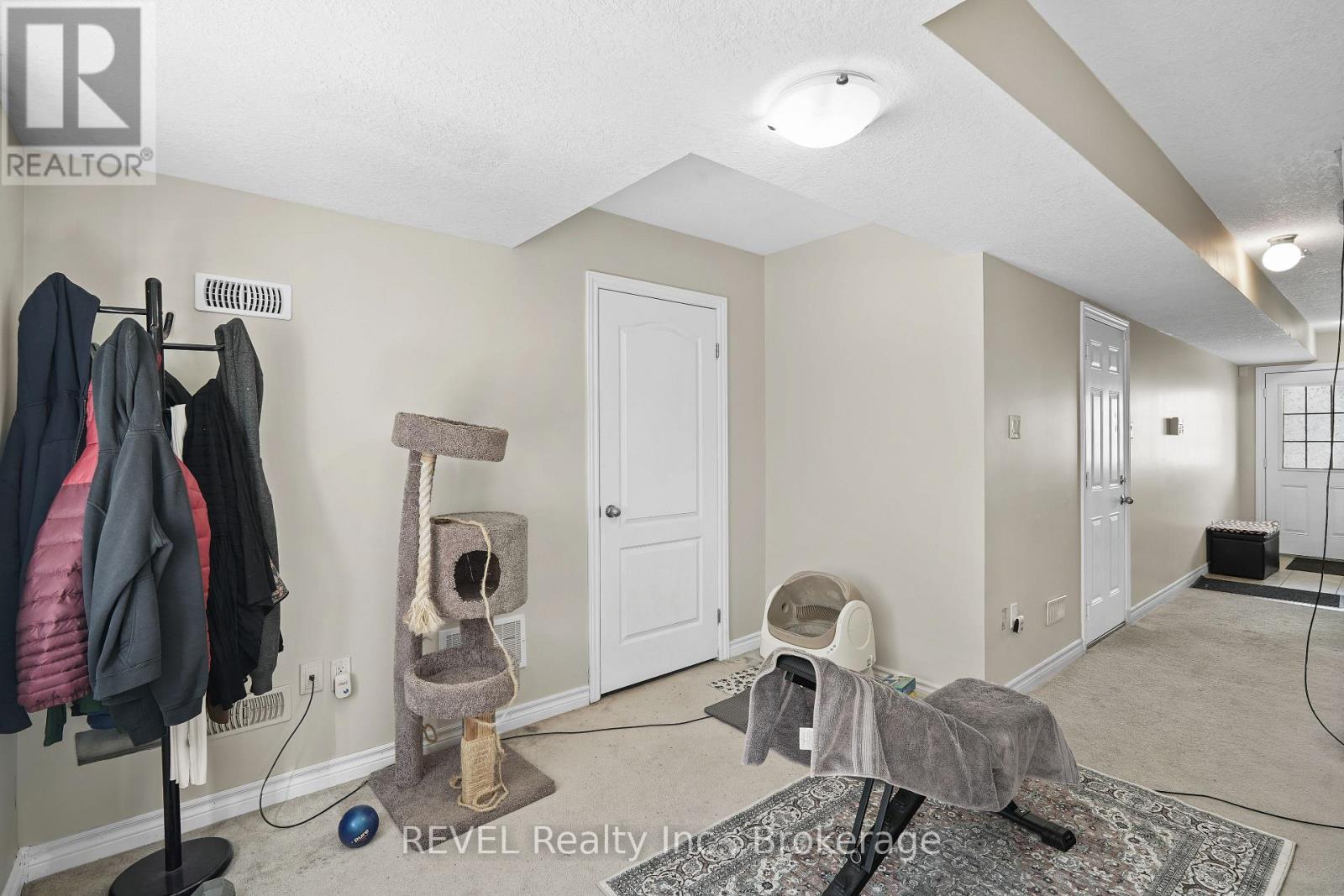 7 Dorchester Terrace, Hamilton (Stoney Creek Mountain), Ontario  L8J 0G4 - Photo 8 - X12852598