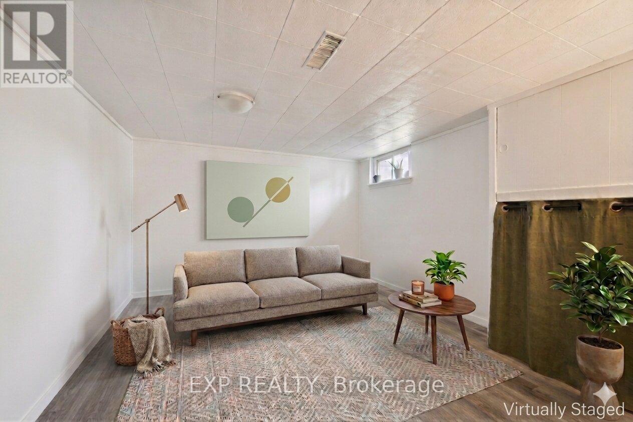 253 Sydney Street S, Kitchener, Ontario  N2G 3V8 - Photo 35 - X12846268