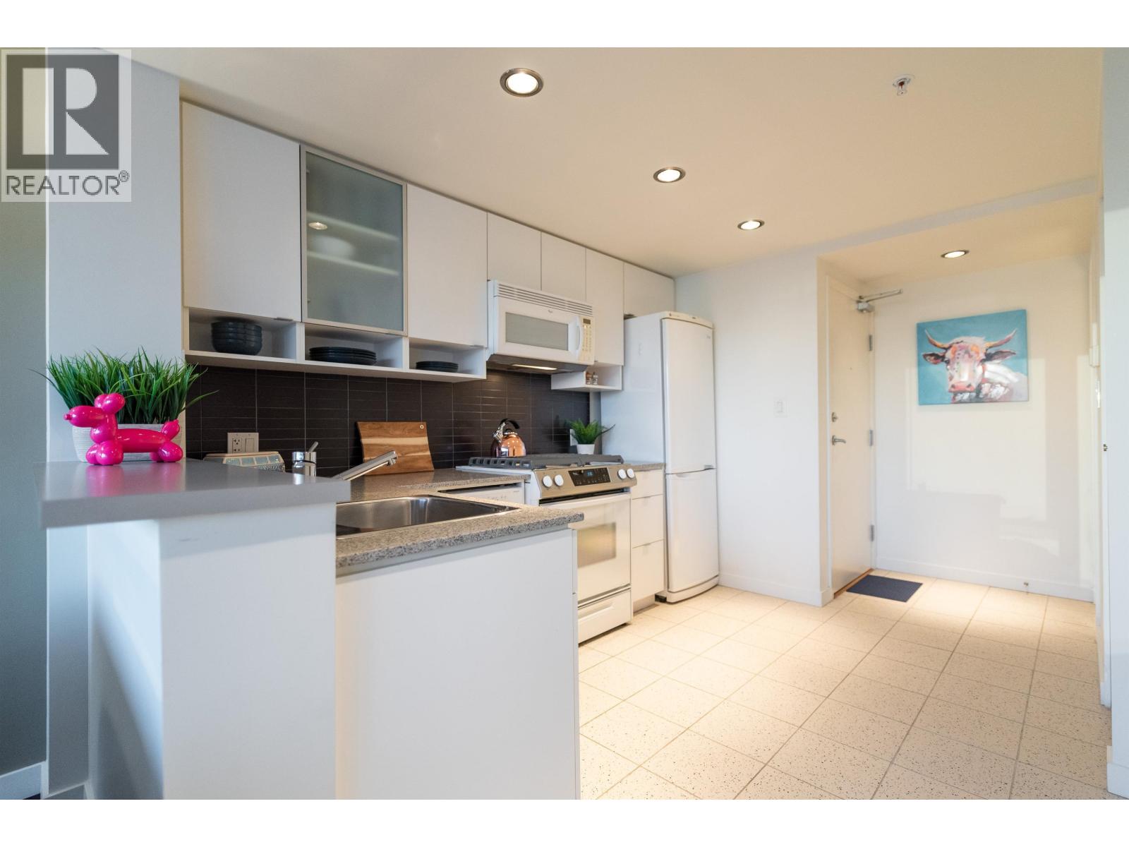 2106 939 Expo Boulevard, Vancouver, British Columbia  V6Z 3G7 - Photo 1 - R3096892