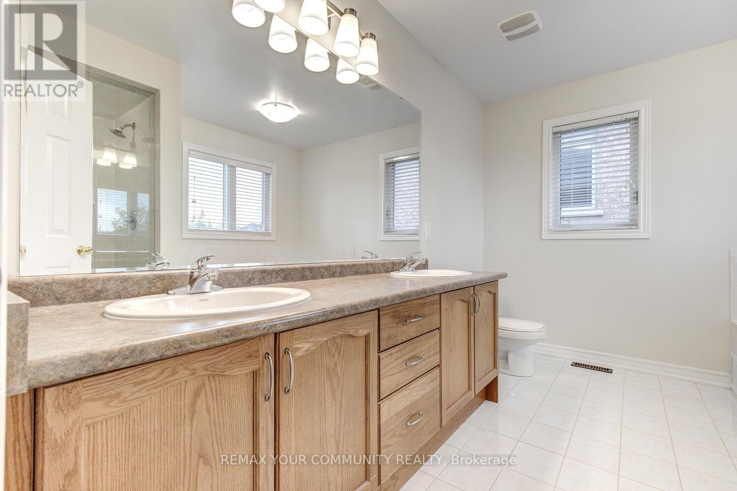 76 Ivy Glen Drive, Vaughan (Patterson), Ontario  L6A 0P2 - Photo 21 - N12852600