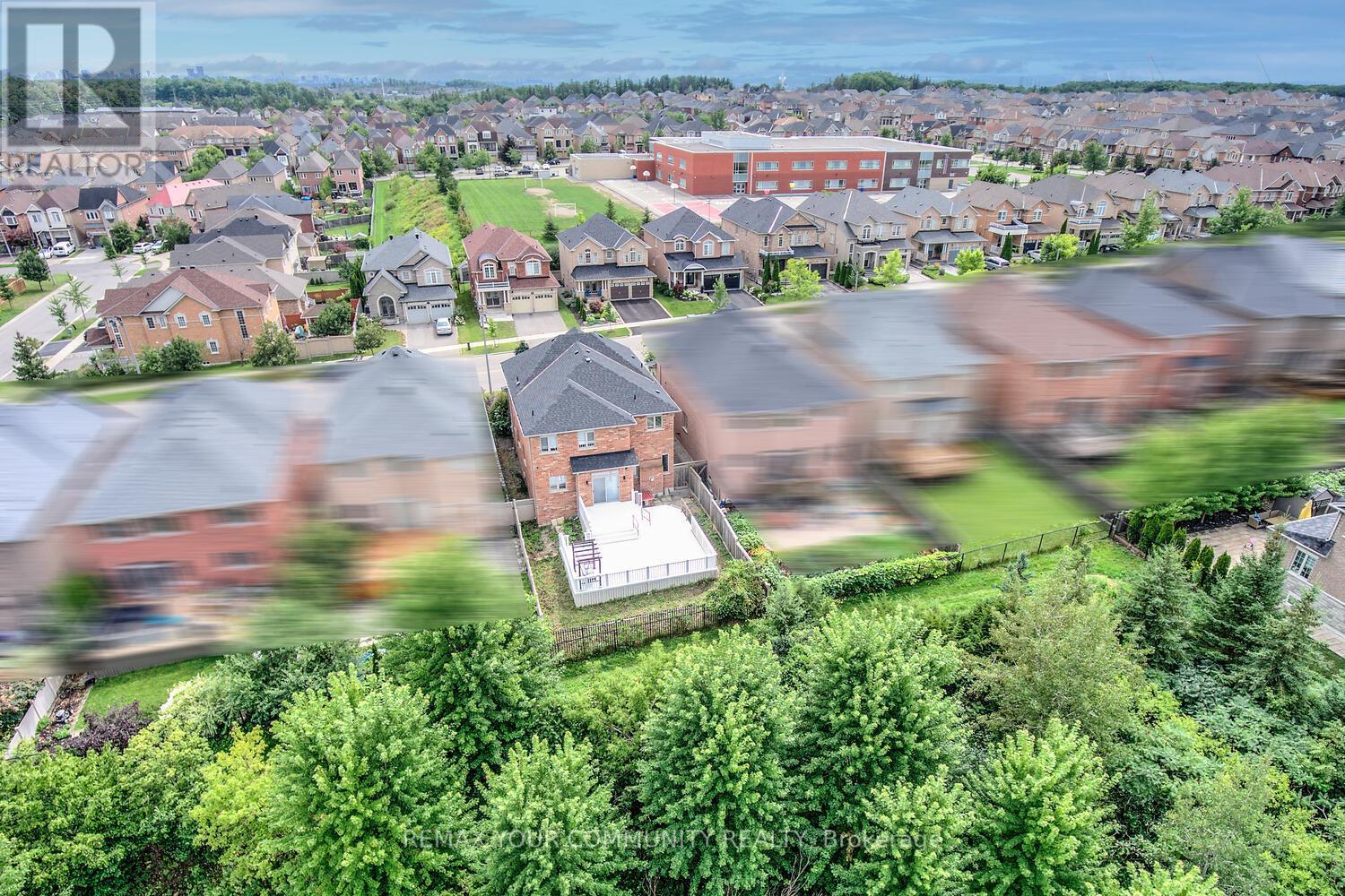 76 Ivy Glen Drive, Vaughan (Patterson), Ontario  L6A 0P2 - Photo 38 - N12852600