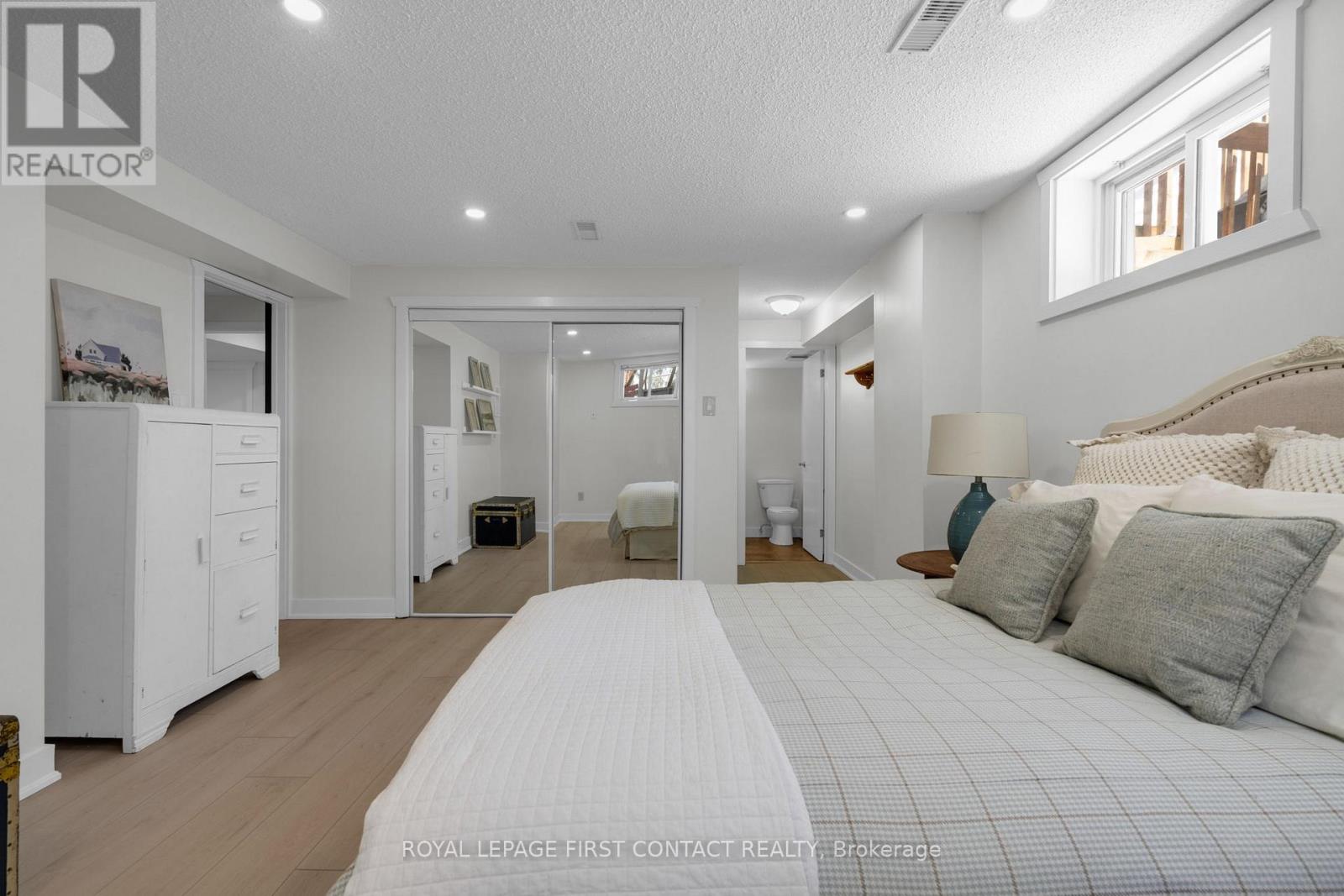 103 Rodney Street, Barrie (Codrington), Ontario  L4M 4C2 - Photo 36 - S12852610