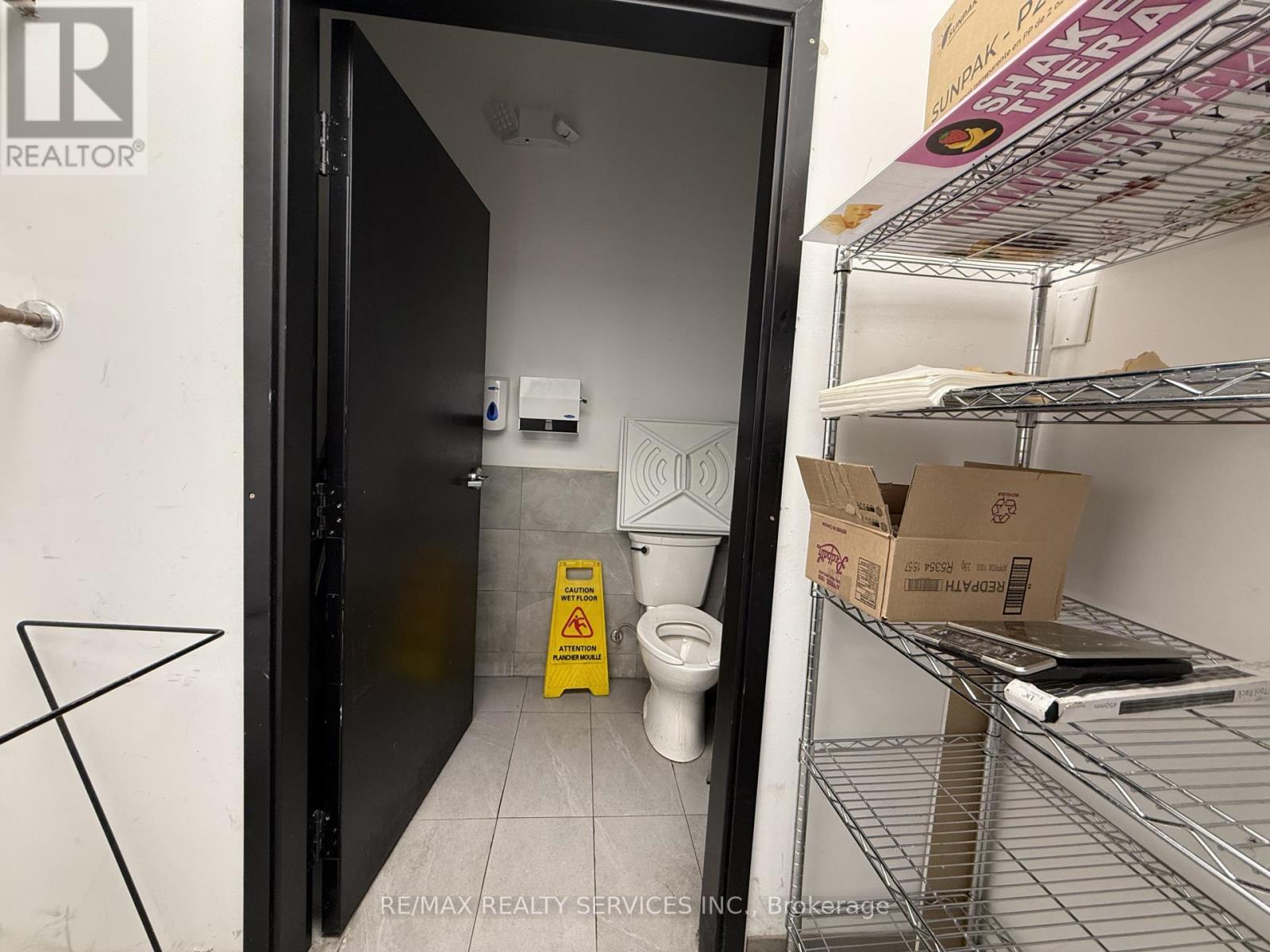 6161 Thorold Stone Road, Niagara Falls (Church's Lane), Ontario  L2J 1A4 - Photo 30 - X12852604