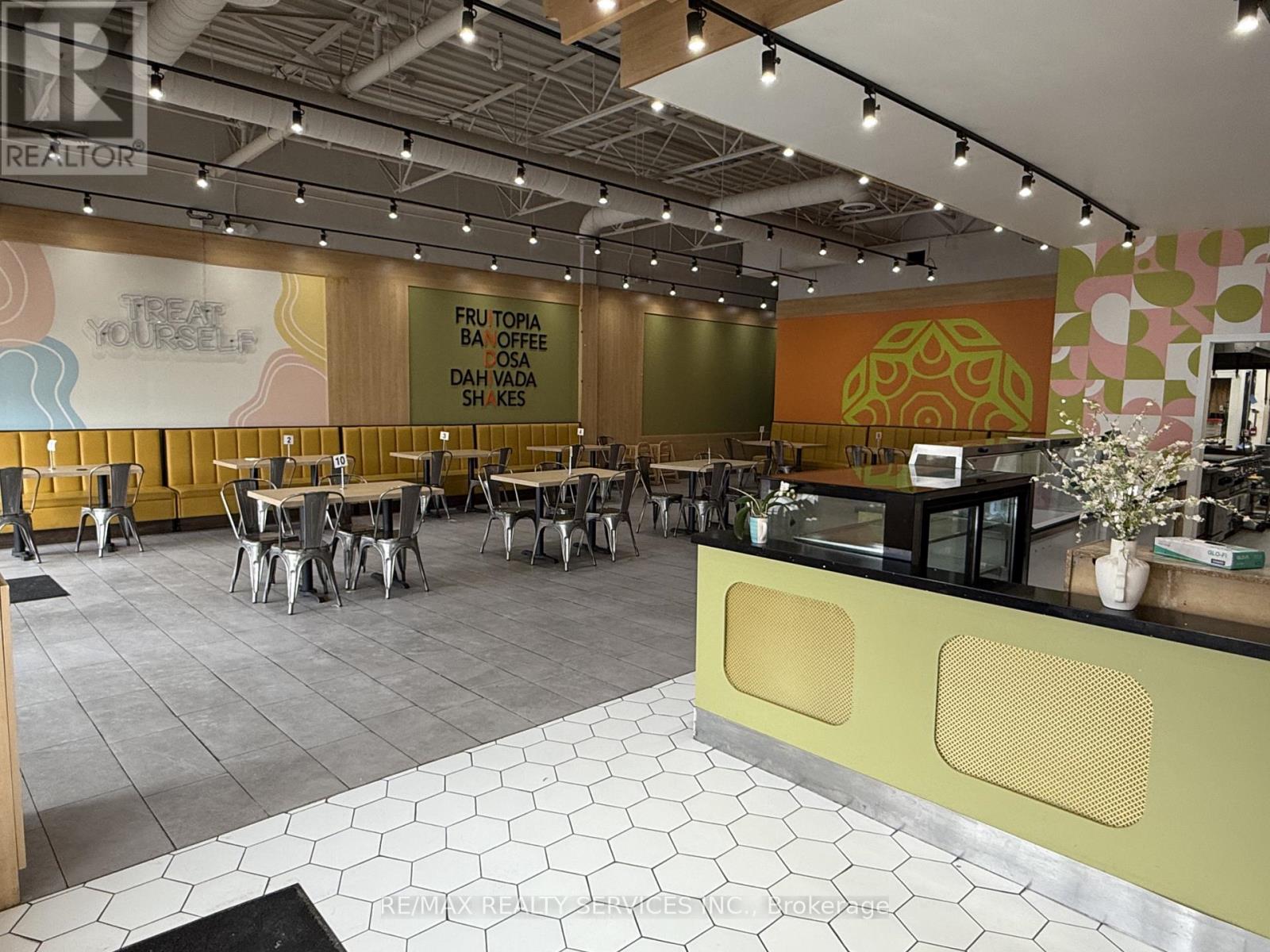 6161 Thorold Stone Road, Niagara Falls (Church's Lane), Ontario  L2J 1A4 - Photo 6 - X12852604