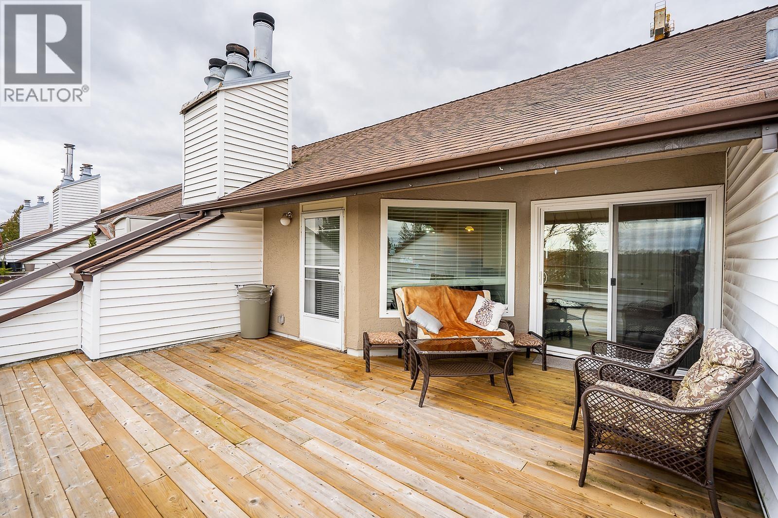 305 11726 225th Street, Maple Ridge, British Columbia  V2X 6E4 - Photo 14 - R3096238