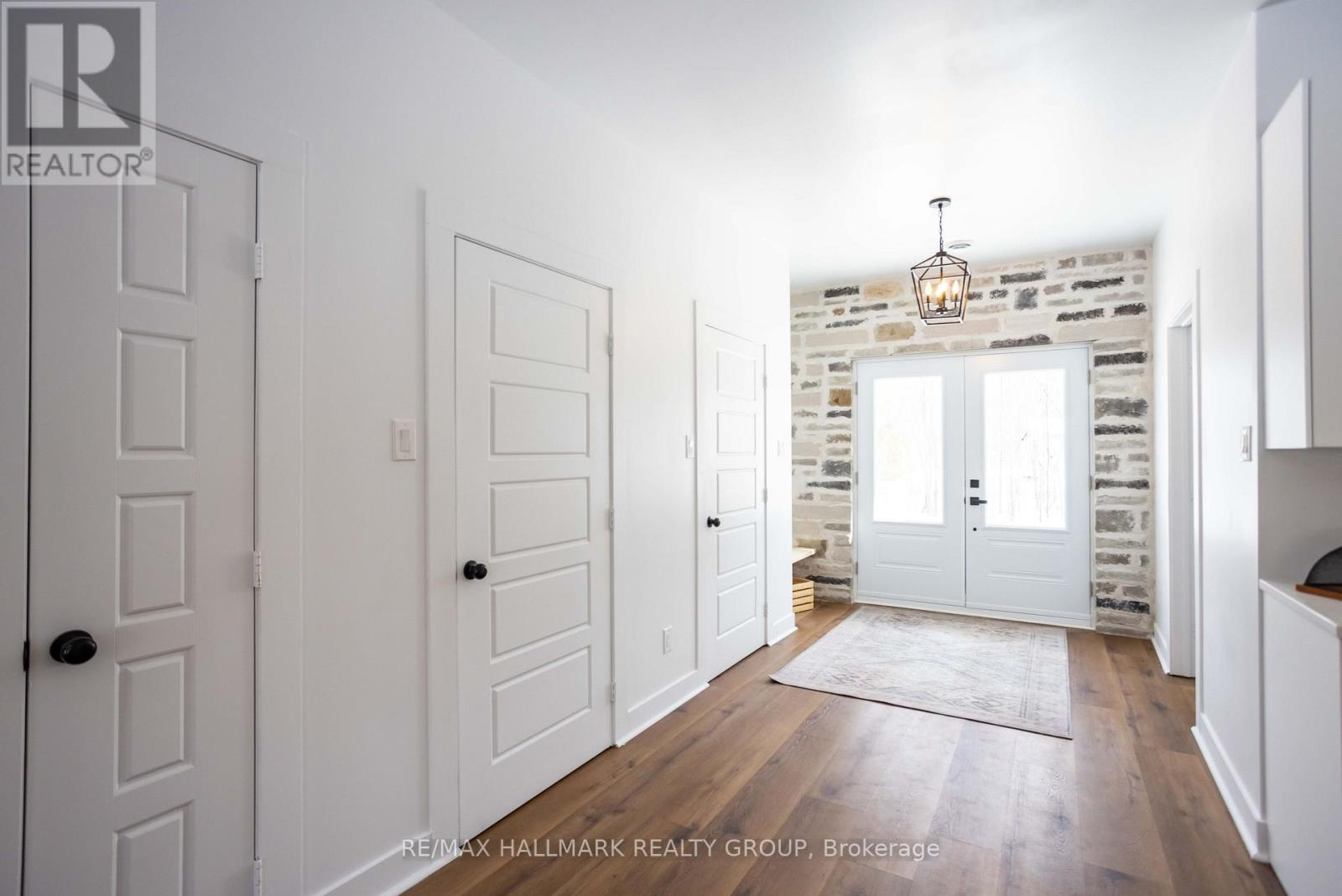 3244 PichÉ Road, The Nation, Ontario  K0A 1M0 - Photo 4 - X12852632