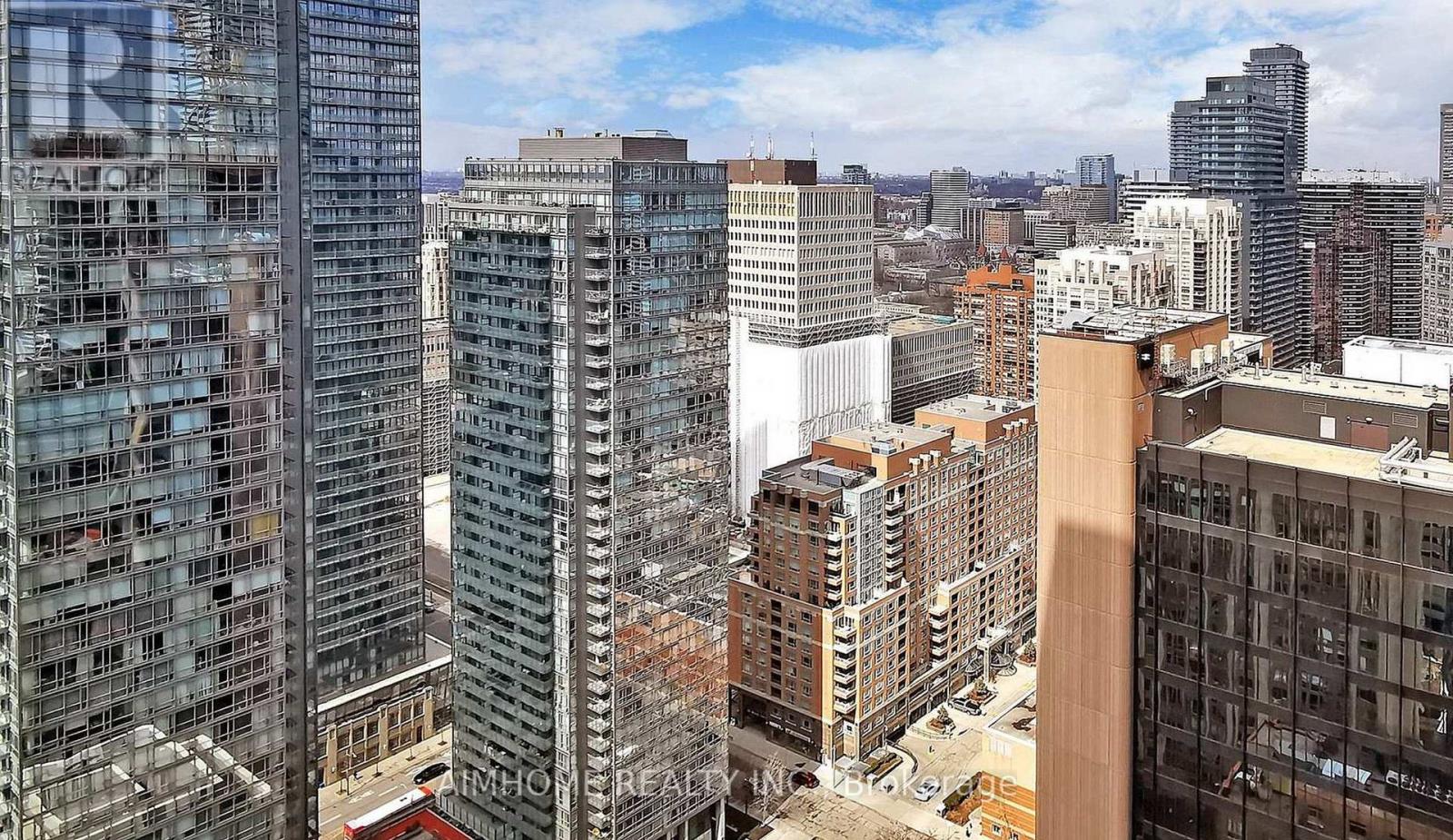 3 - 15 GRENVILLE STREET, Toronto, Ontario