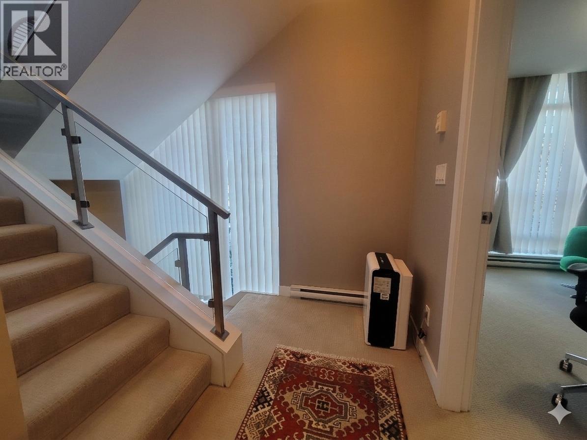 Th2 2077 Rosser Avenue, Burnaby, British Columbia  V5C 0G6 - Photo 14 - R3094936