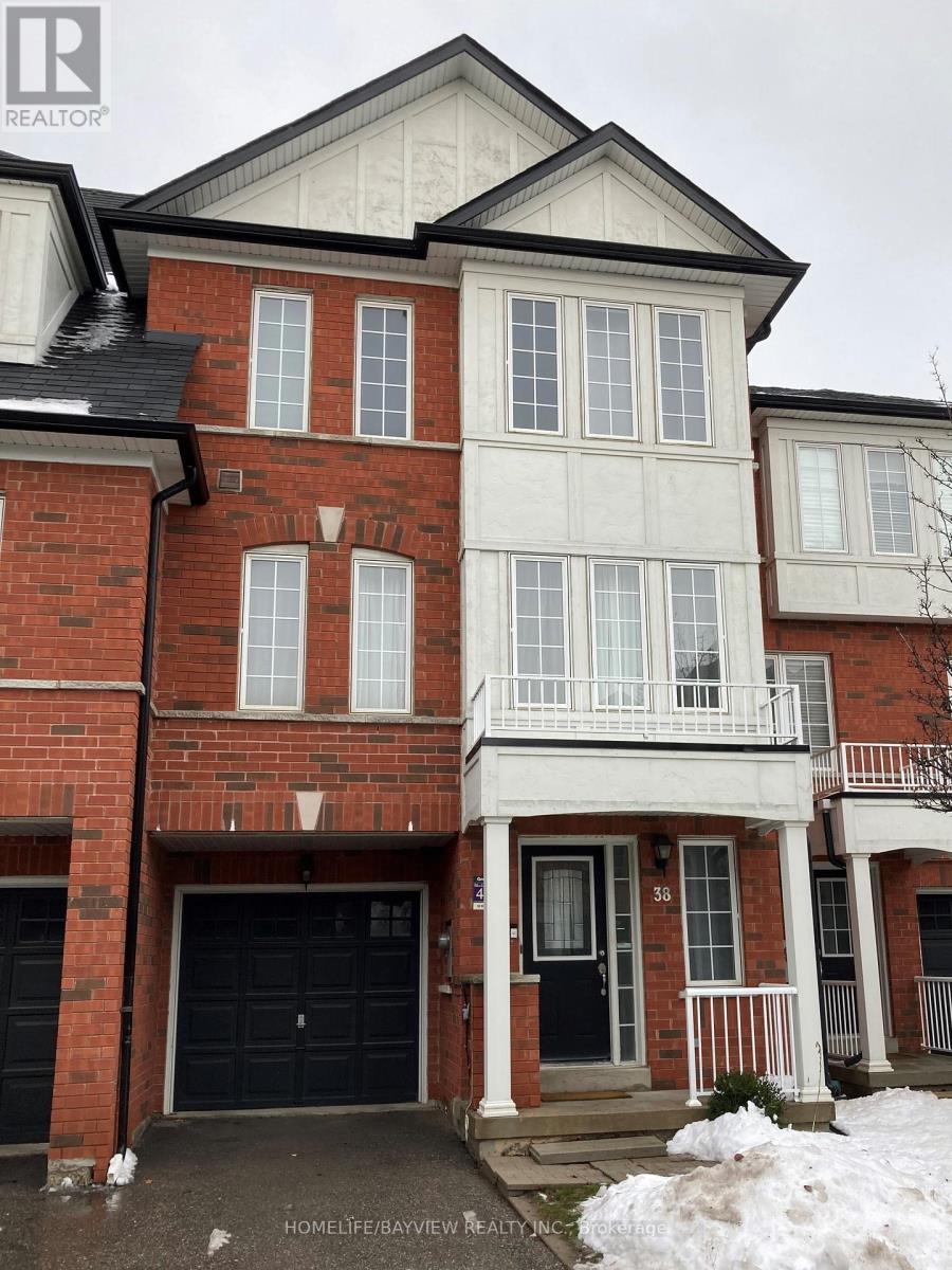 38 Warrington Way, Markham, Ontario  L6C 0B8 - Photo 2 - N12852630