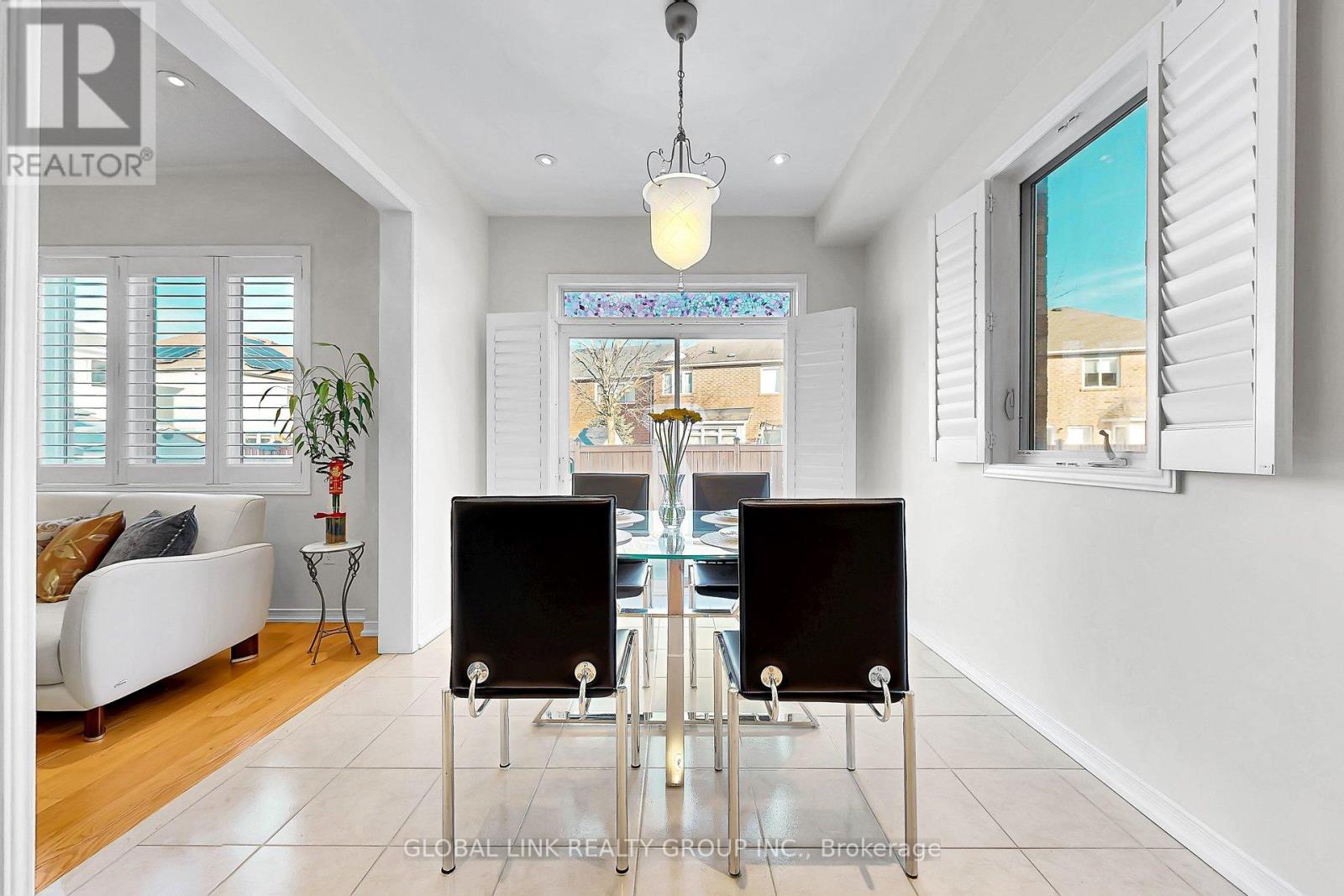 98 Wilf Morden Road, Whitchurch-Stouffville, Ontario  L4A 0K1 - Photo 15 - N12852638