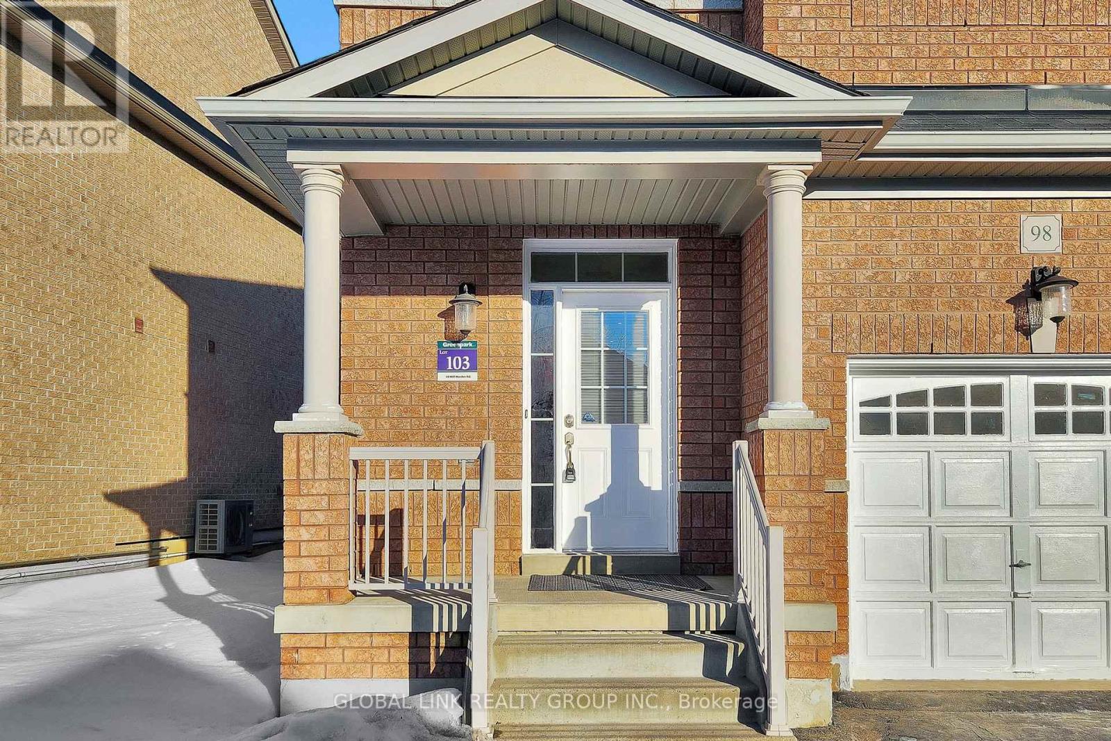 98 Wilf Morden Road, Whitchurch-Stouffville, Ontario  L4A 0K1 - Photo 3 - N12852638