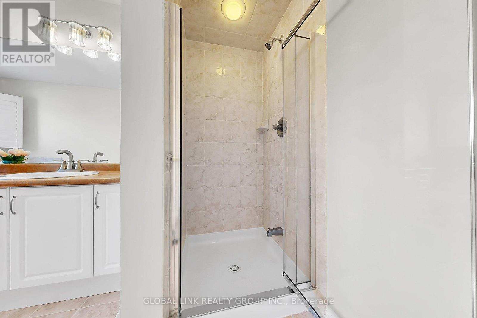 98 Wilf Morden Road, Whitchurch-Stouffville, Ontario  L4A 0K1 - Photo 38 - N12852638