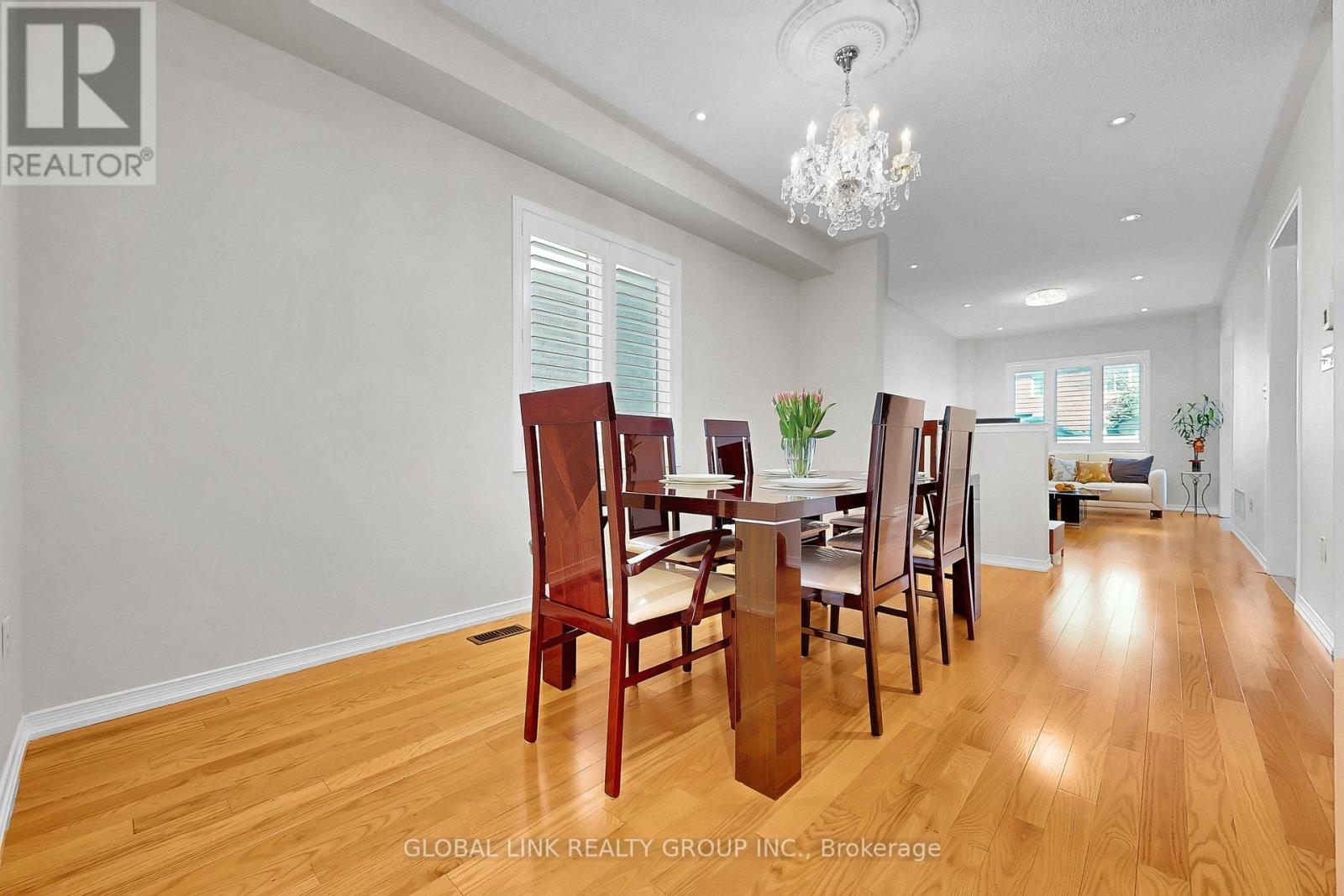 98 Wilf Morden Road, Whitchurch-Stouffville, Ontario  L4A 0K1 - Photo 4 - N12852638