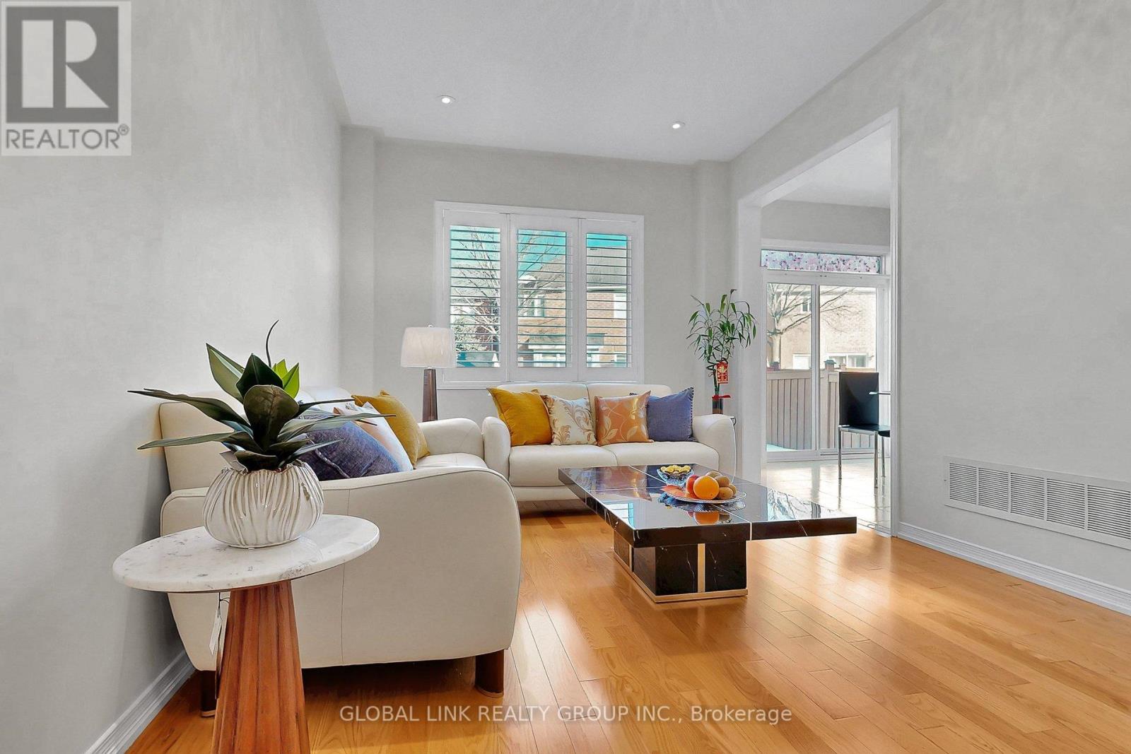 98 Wilf Morden Road, Whitchurch-Stouffville, Ontario  L4A 0K1 - Photo 9 - N12852638