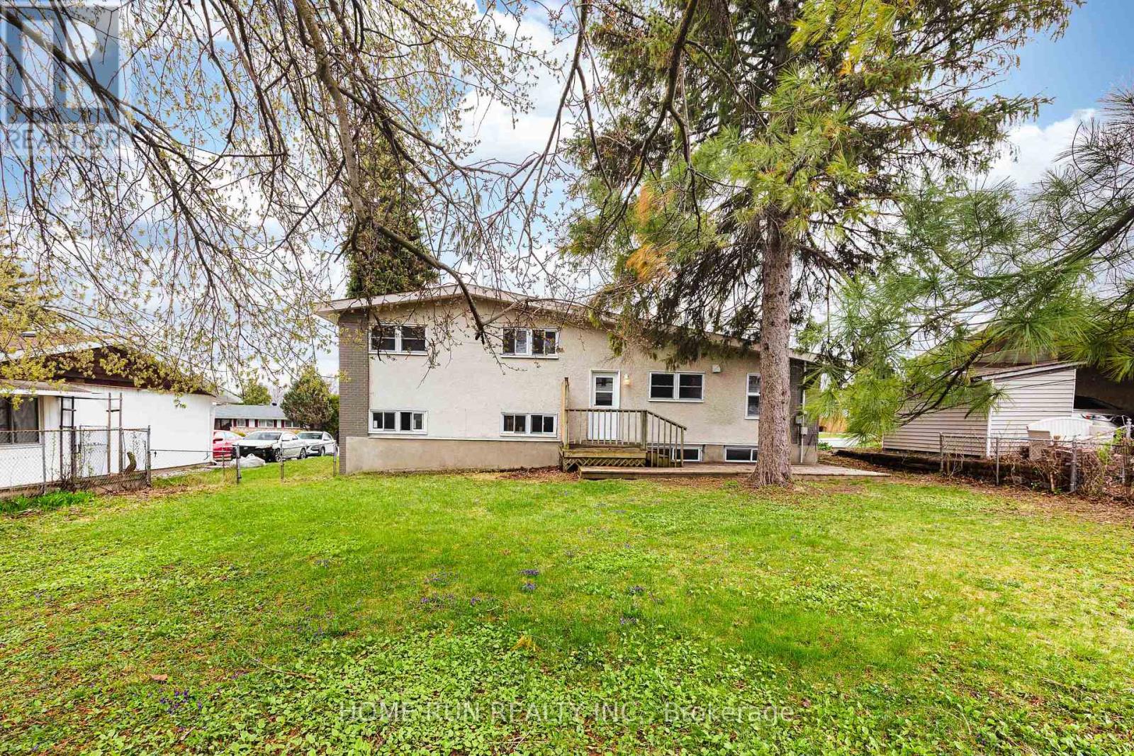 1259 Meadowlands Drive E, Ottawa, Ontario  K2E 6K4 - Photo 40 - X12852624