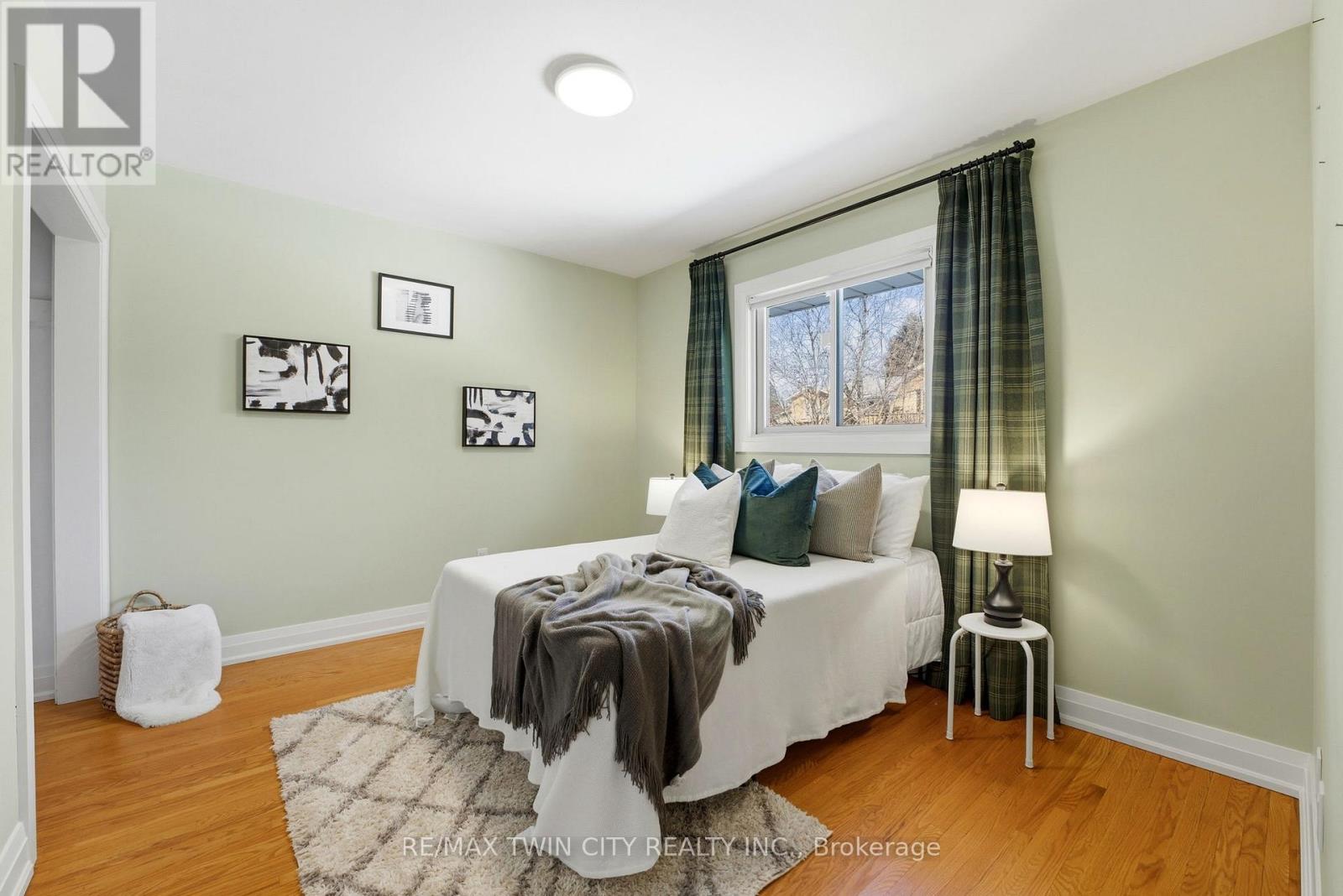 341 Terrace Hill Street, Brantford, Ontario  N3R 1H6 - Photo 11 - X12852622