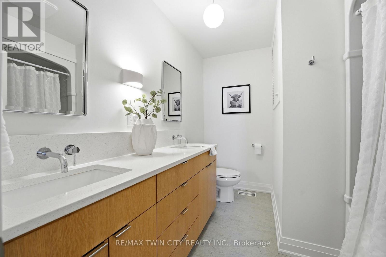 341 Terrace Hill Street, Brantford, Ontario  N3R 1H6 - Photo 13 - X12852622