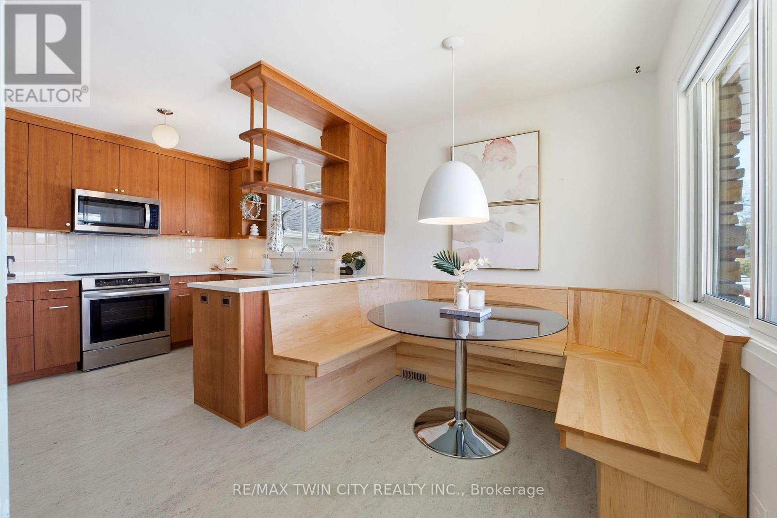 341 Terrace Hill Street, Brantford, Ontario  N3R 1H6 - Photo 6 - X12852622