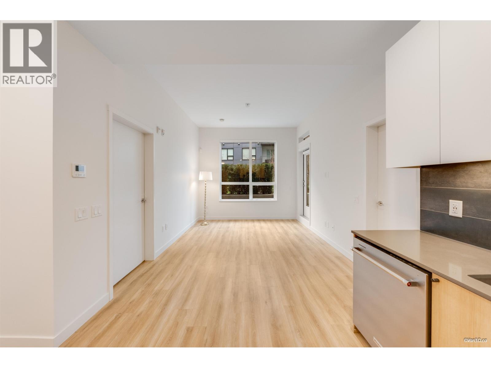 102 645 Como Lake Avenue, Coquitlam, British Columbia  V3J 0N9 - Photo 9 - R3096784