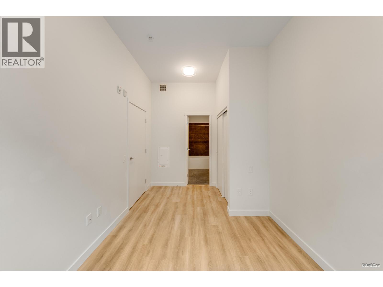 102 645 Como Lake Avenue, Coquitlam, British Columbia  V3J 0N9 - Photo 12 - R3096784