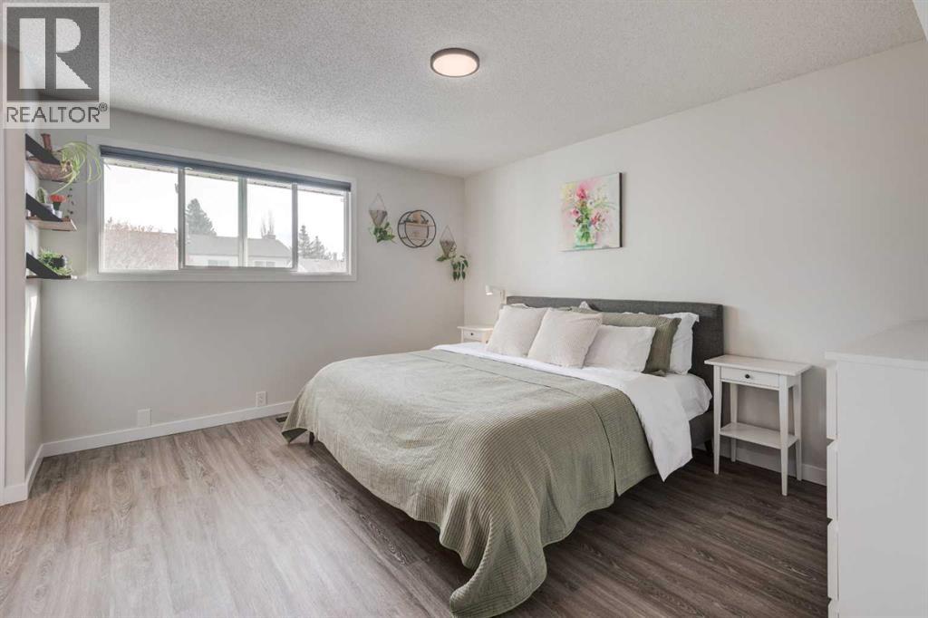 959 Bracewood Rise Sw, Calgary, Alberta  T5W 3E8 - Photo 19 - A2289112