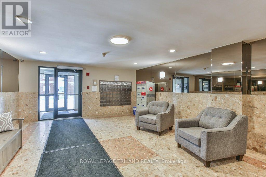 405 - 333 Commissioners Road W, London South, Ontario  N6J 4X7 - Photo 4 - X12852664